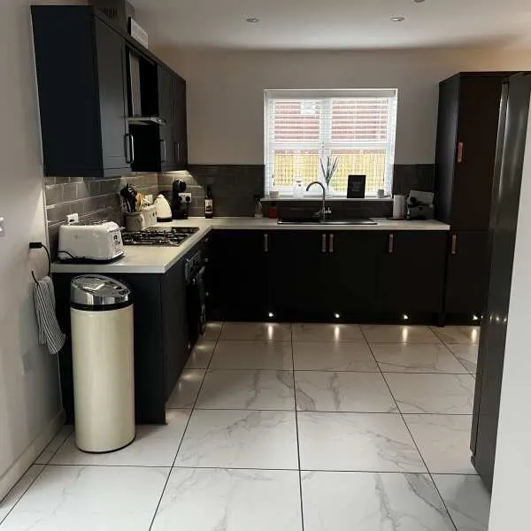 Carrara White Matt Marble Porcelain Tile 60.4x60.4cm